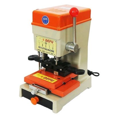 Machine de perçage automatique de coupe de clés à vitesse de 9000 tr / min et puissance du moteur de 120 W