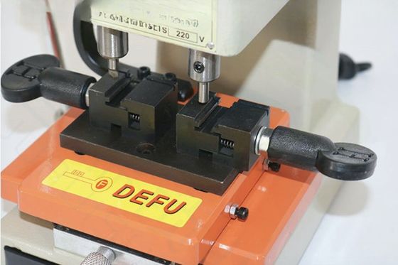 Moteur de 180 W, machine à couper les clés électriques pour la fabrication de clés en double, tension 110/220V