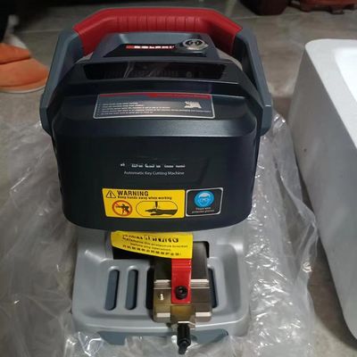 Révolutionnez votre processus de coupe de clé avec la machine légère XP-005 de 160W